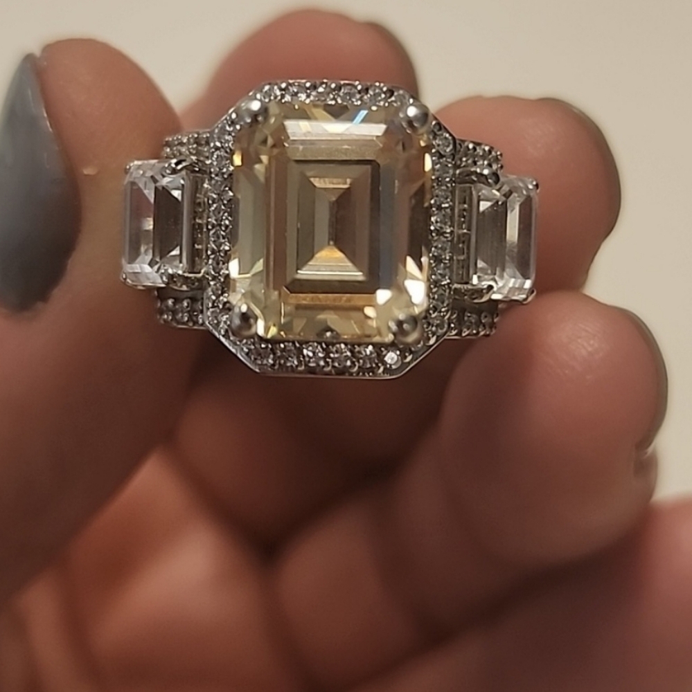 Jewlr.ca Custom Trinity Halo Ring 10kt white gold 50% off retail
